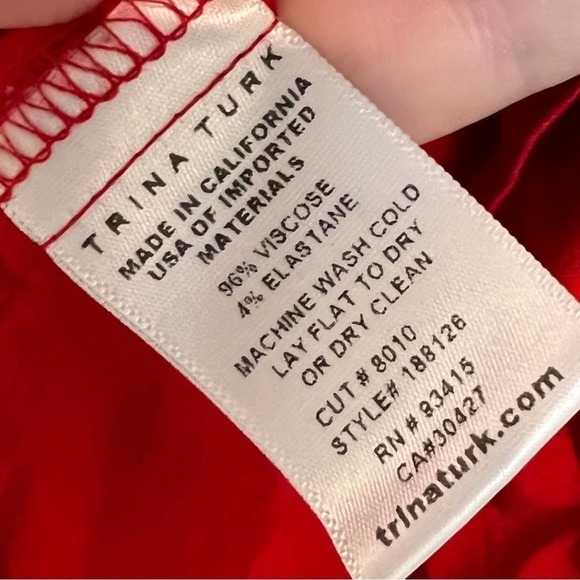 Trina Turk Red Stretch Jersey Abril Turtleneck Pullover Blouse Size Medium - Picture 8 of 8